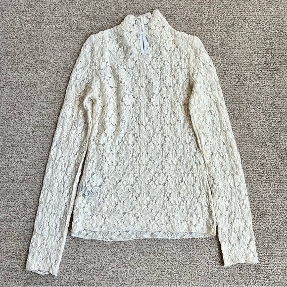 NWOT Cider Lace Layering Top Size Small - Picture 3 of 5